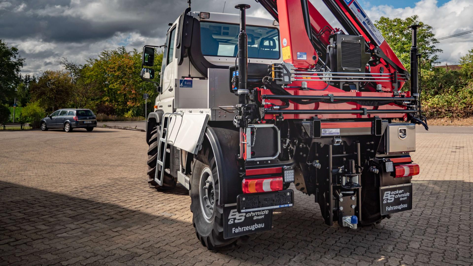 HMF på en Unimog - En kombi til de mest vanskelige forhold HMF på en Unimog - En kombi til de mest vanskelige forhold