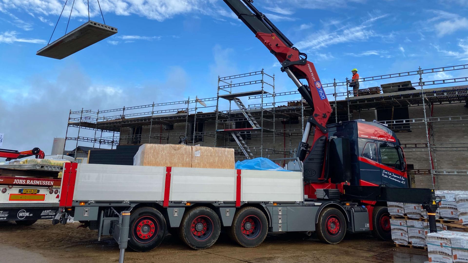 5-akslet kranbil med 95 tm kran klar til fremtiden  5-akslet kranbil med 95 tm kran klar til fremtiden