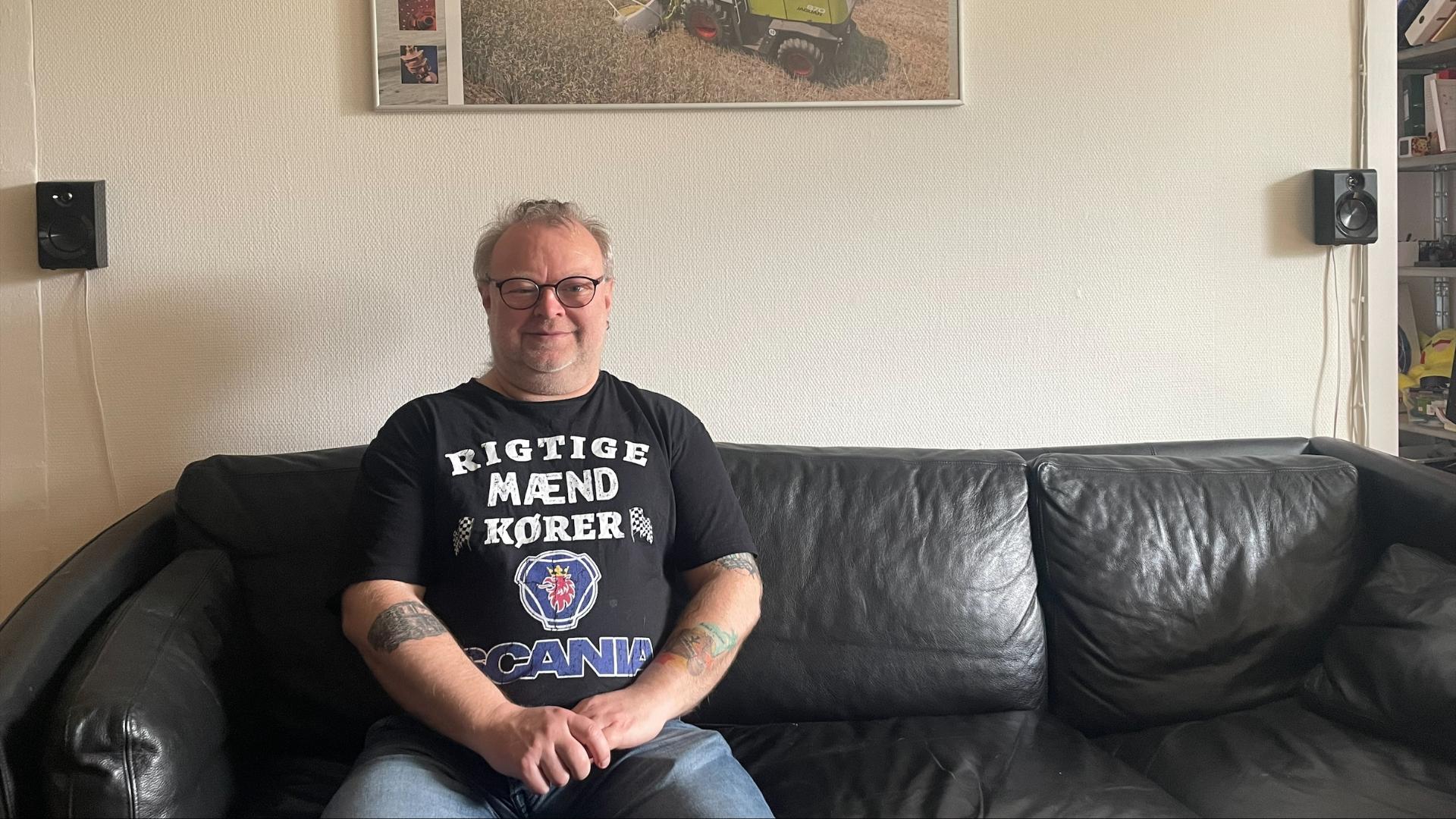 Første kunde på HMF-webshoppen: kran- og lastbilentusiasten Bent Jensen Første kunde på HMF-webshoppen: kran- og lastbilentusiasten Bent Jensen